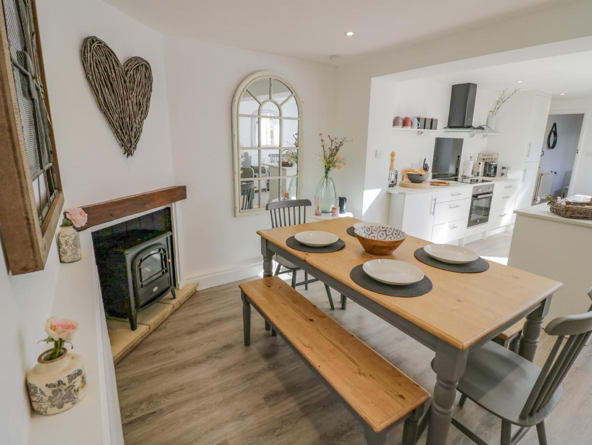 Blossom Cottage Бродвей Екстер'єр фото